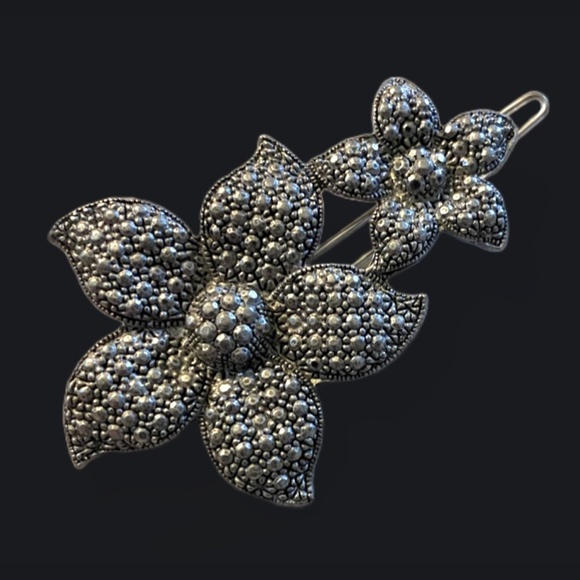 Silver Tone Marcasite Design Floral Barrette - Picture 3 of 4